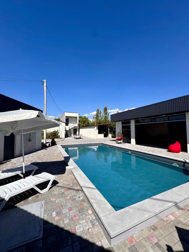 Garizont - Pool & Lounge