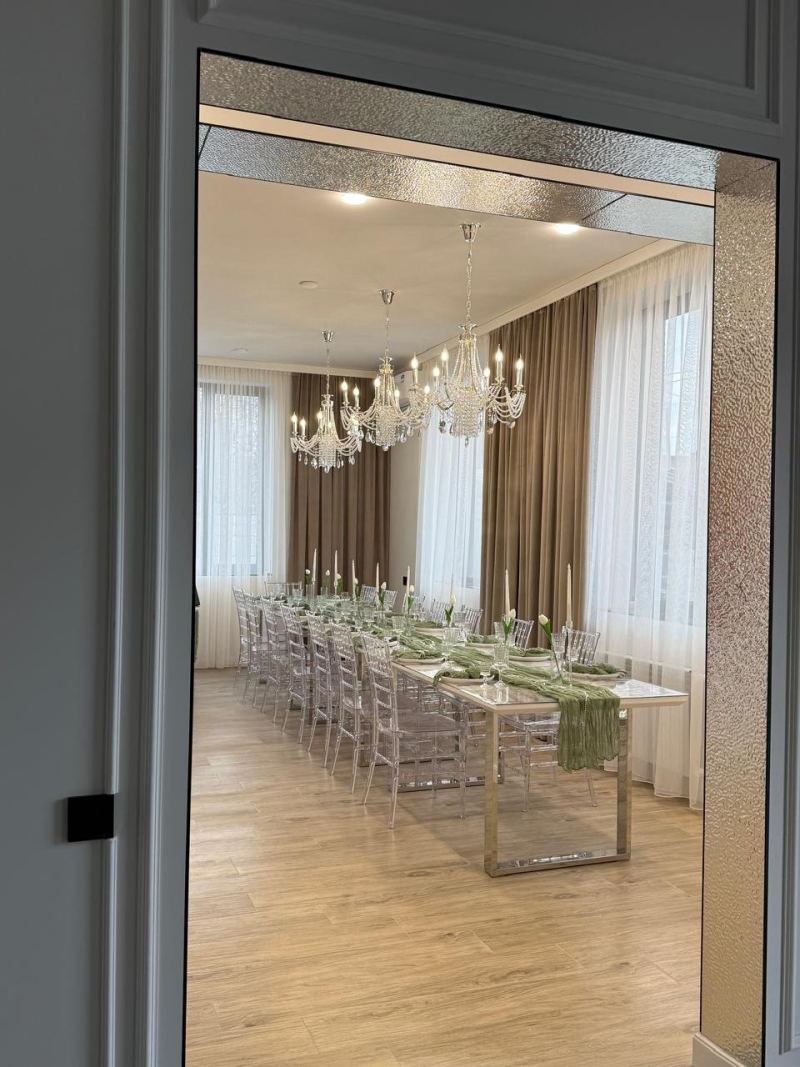 Вилла с 5 спальнями и бассейном, для 16 гостей, 1800 м²