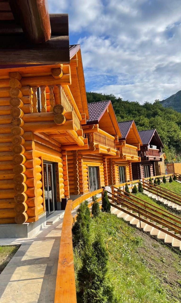 Քոթեջ՝ 2 ննջասենյակով, լողավազանով և սաունայով, 6 հյուրի համար