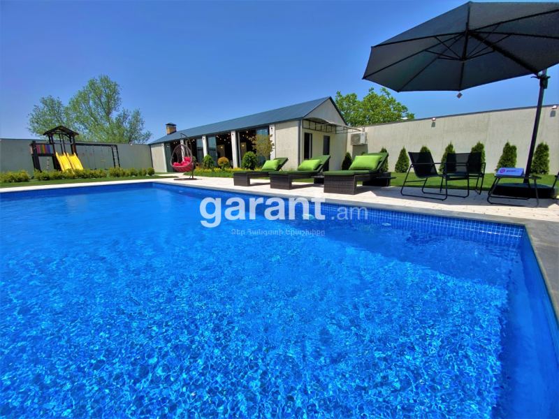 Event space with 2 bedrooms, for 1 guest, 150 m²
