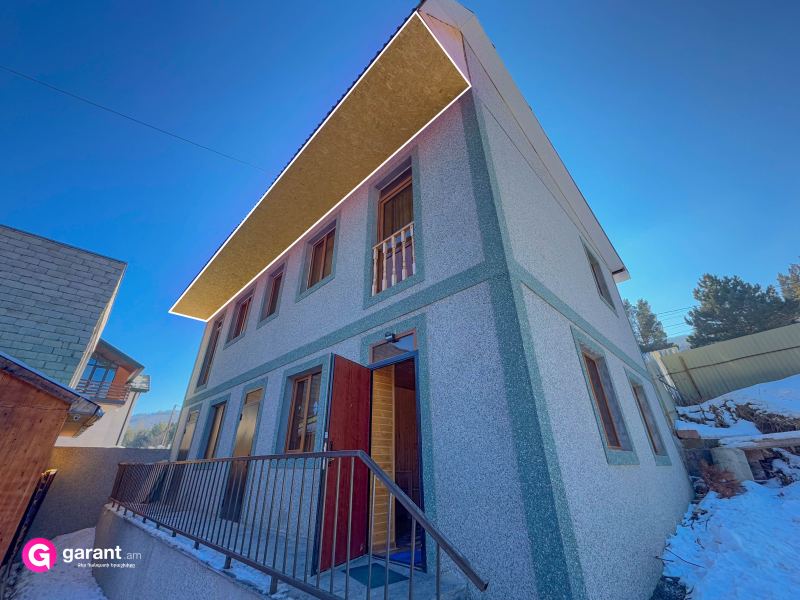 Քոթեջ՝ 1 ննջասենյակով, 4 հյուրի համար, 64 մ²