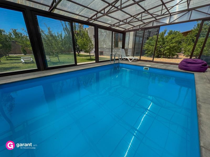 Event space with 1 bedroom and pool, for 1 guest, 1200 m²