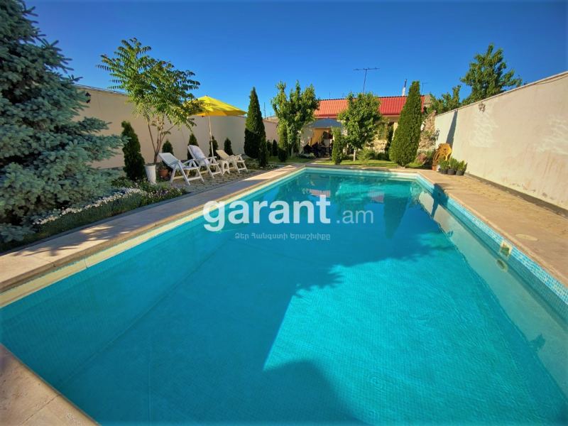 Event space with 1 bedroom, for 1 guest, 220 m²